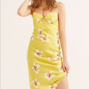 yellow floral midi dress NEW WITH TAGS